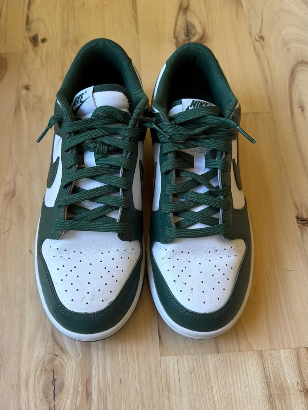 Nike Men’s Low-Top Sneakers - Forest Green & White
